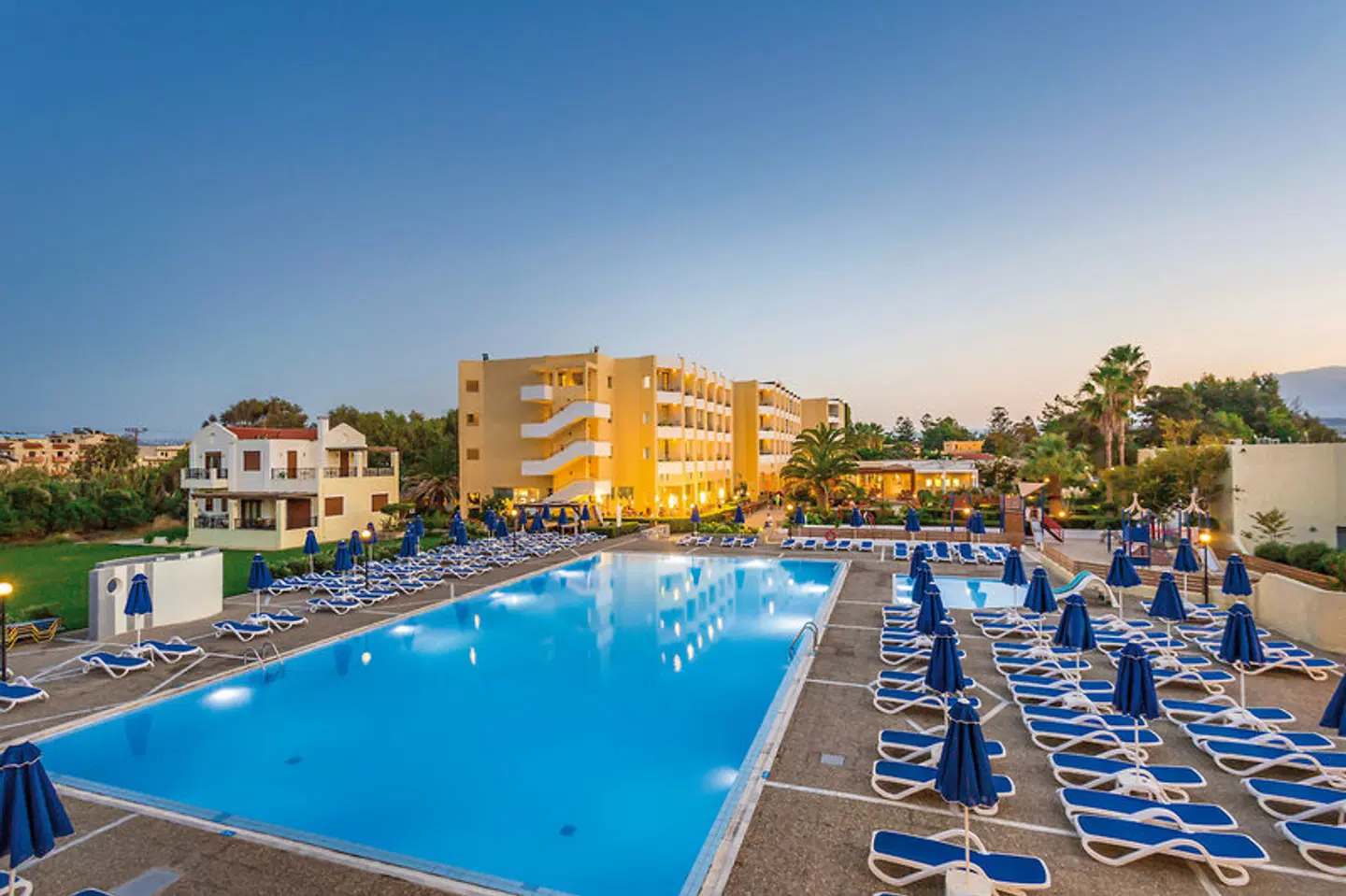 Dessole Dolphin Bay Resort OUTDOOR_POOL