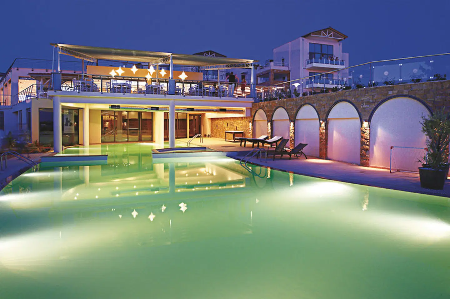 Istion Club OUTDOOR_POOL