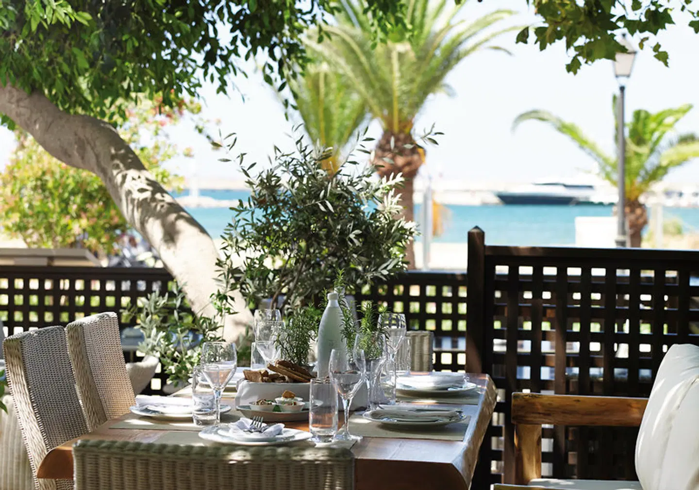 Kyma Suites Beach Hotel Terrasse