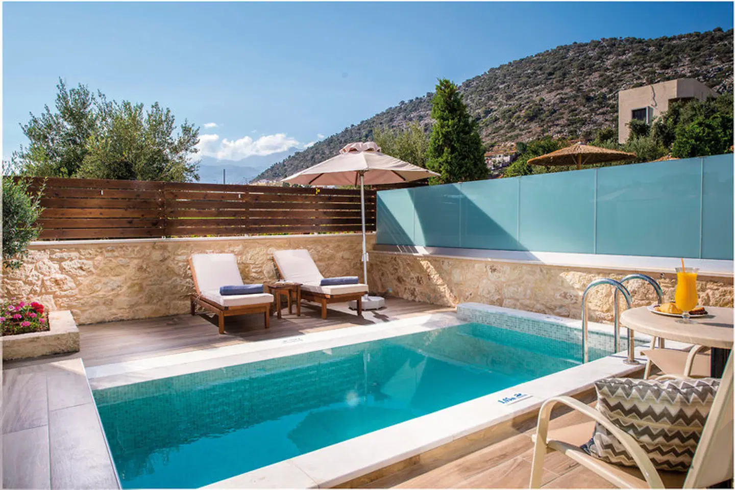 Cactus Royal  Spa & Resort OUTDOOR_POOL