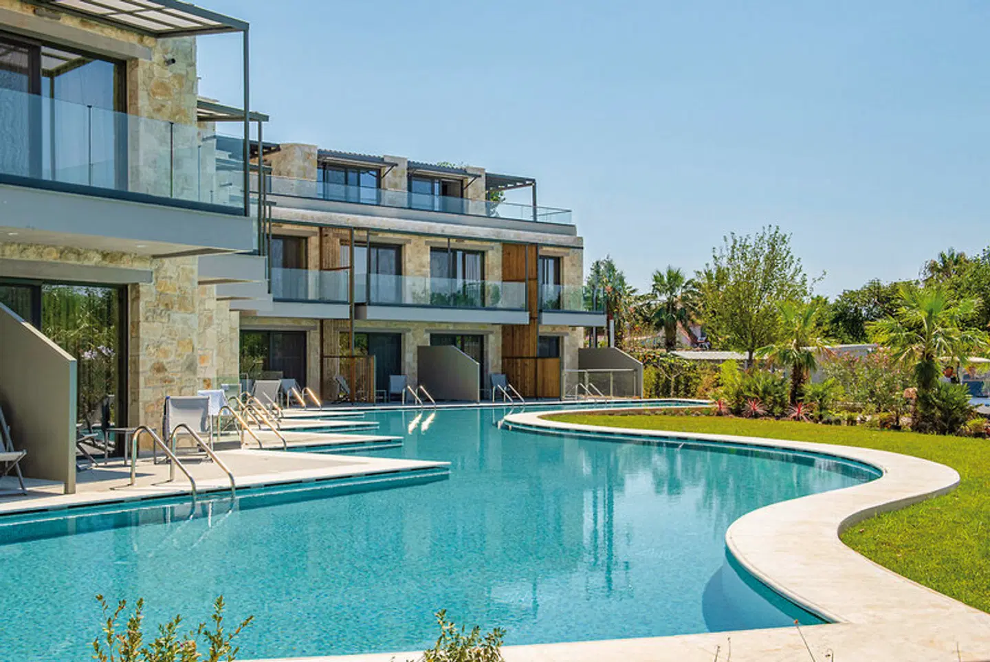 Portes Lithos Luxury Resort OUTDOOR_POOL