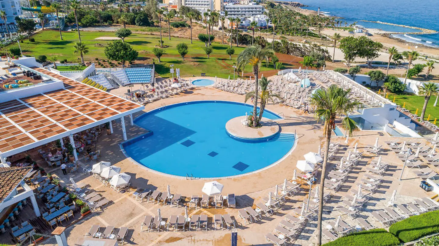 Leonardo Laura Beach & Splash Resort OUTDOOR_POOL