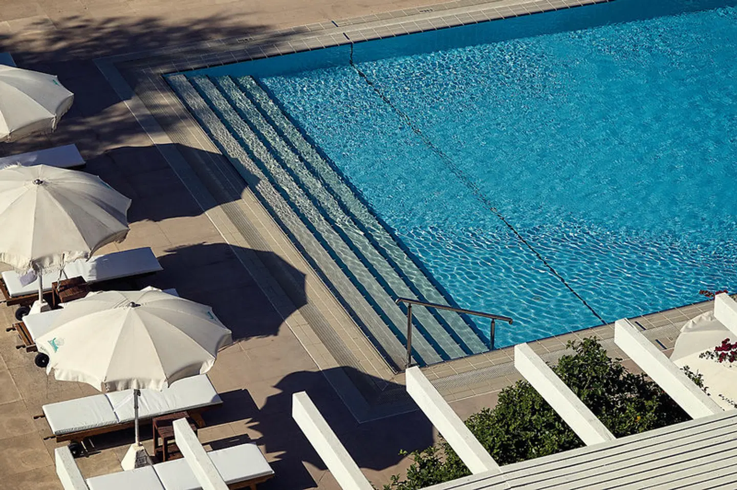 Grecian Sands OUTDOOR_POOL