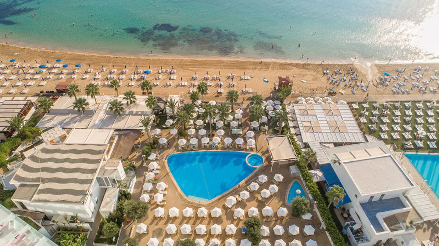 Vrissaki Beach Hotel EXTERIOR