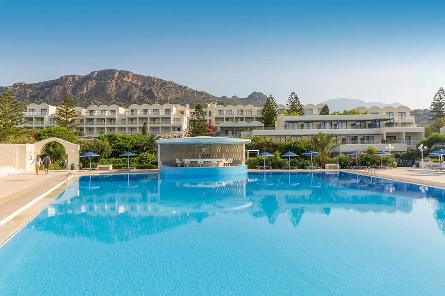 Mare Blue OUTDOOR_POOL