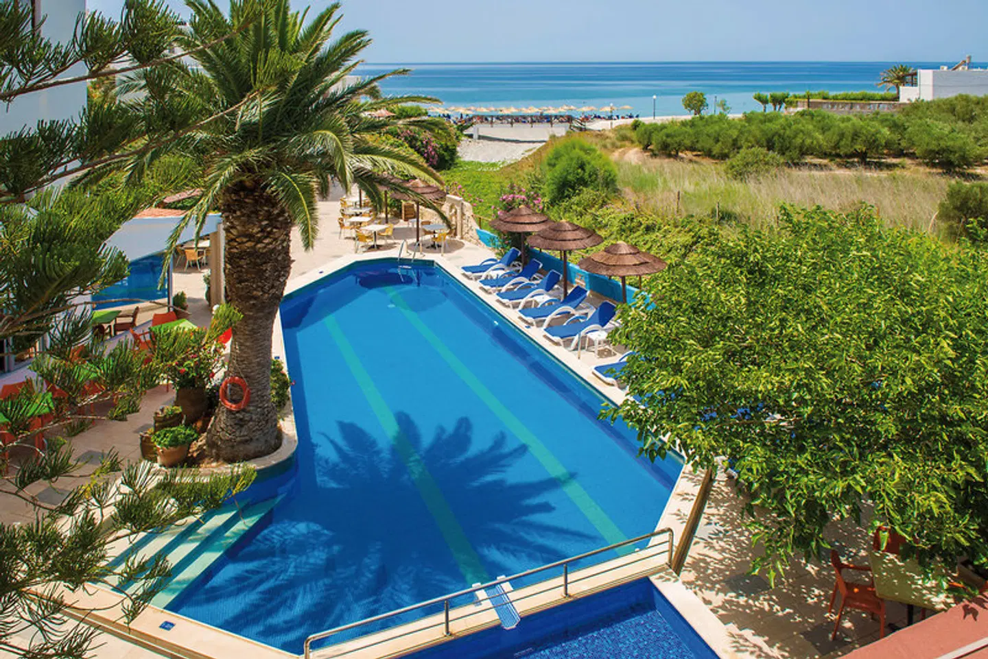 South Coast OUTDOOR_POOL
