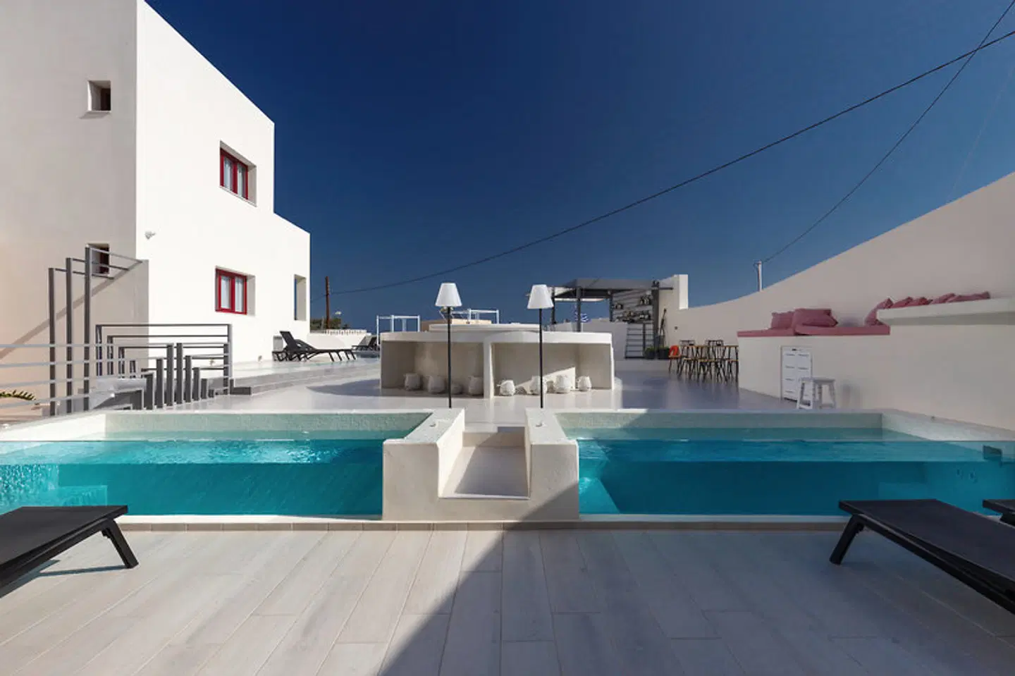 MAR n MAR Crown Hotel and Suites OUTDOOR_POOL