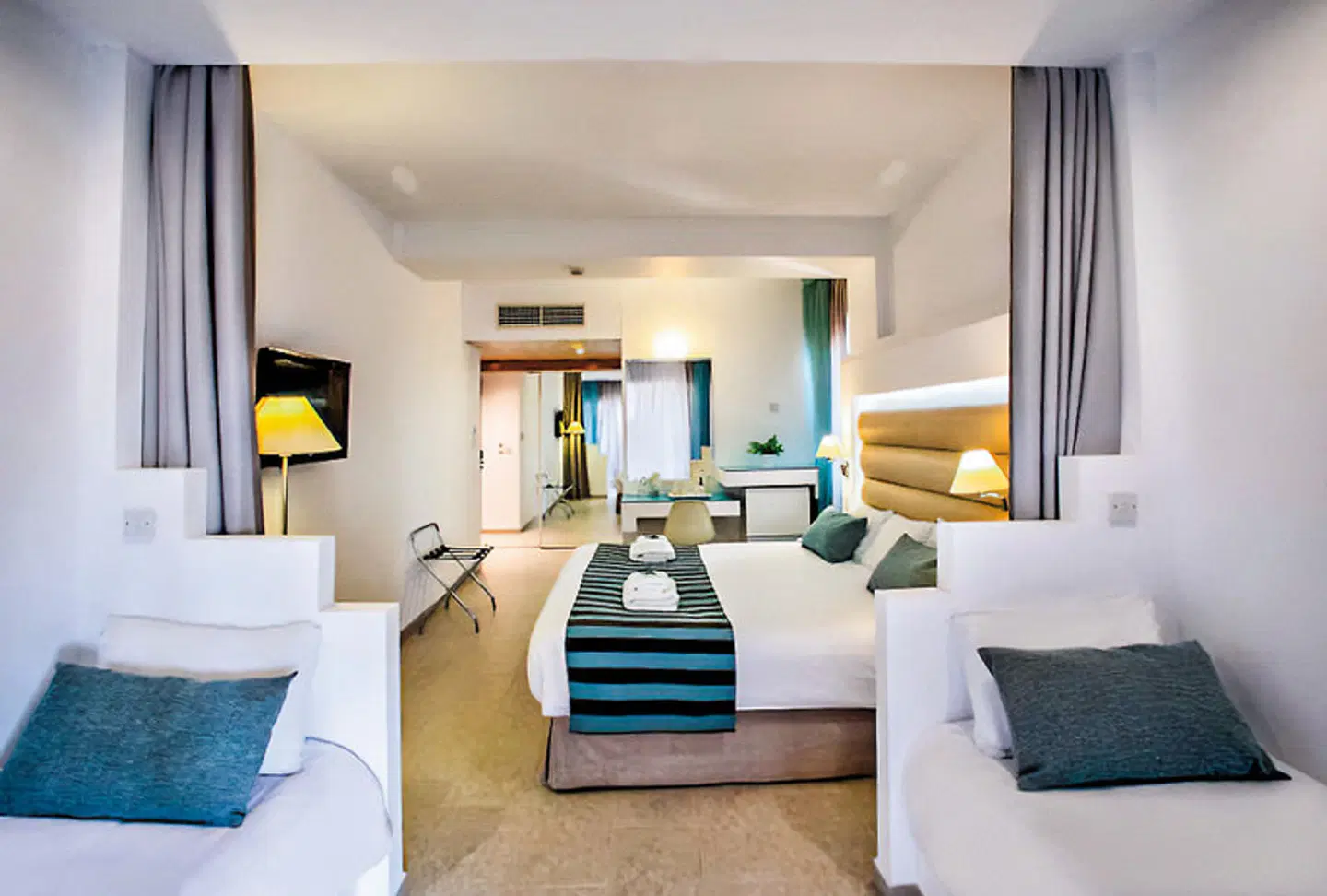 Leonardo Cypria Bay ROOM_EXAMPLE