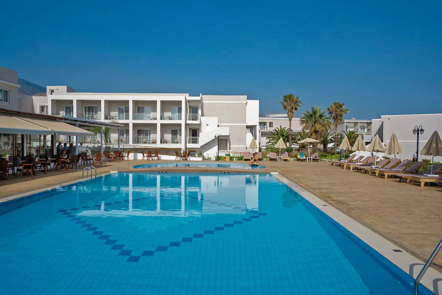 Delfina Tropic Beach OUTDOOR_POOL
