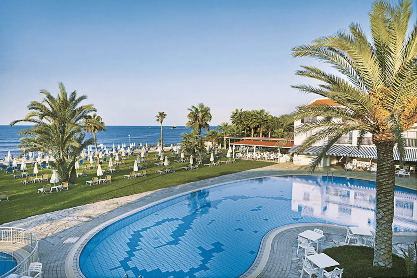 Akti Beach Village Resort OUTDOOR_POOL