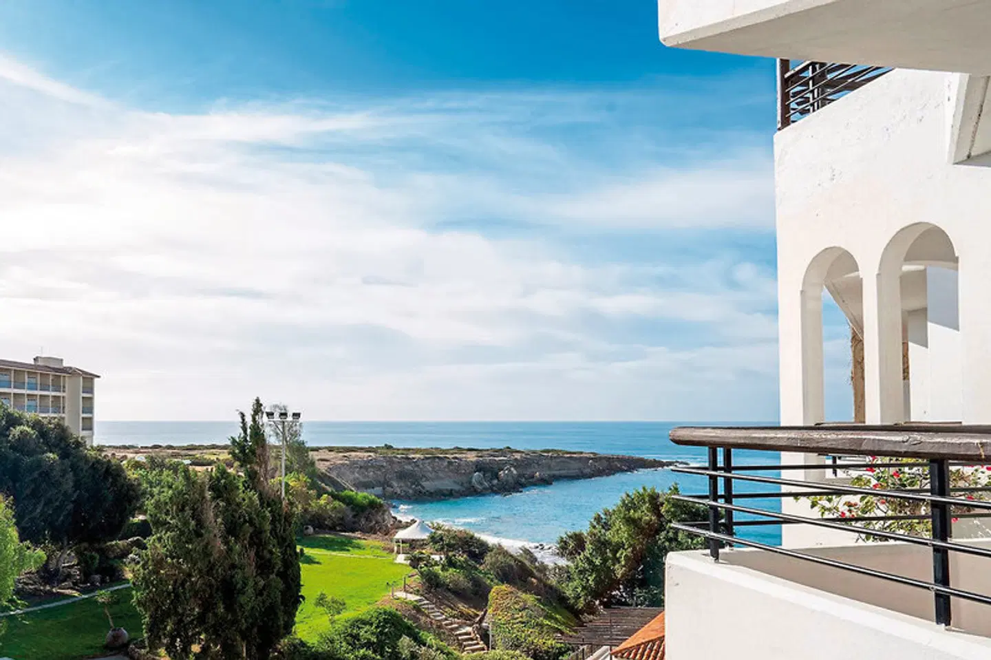 Coral Beach Hotel & Resort LANDSCAPE
