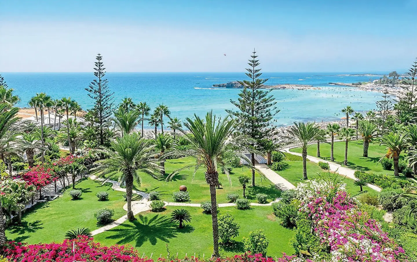 Nissi Beach Resort Garten
