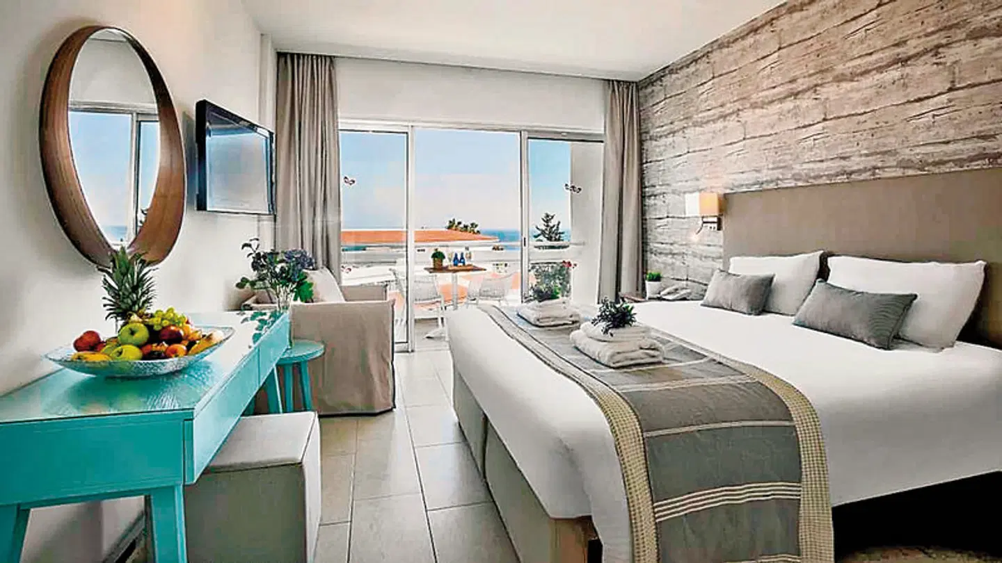 Leonardo Plaza Cypria Maris Beach Hotel & Spa ROOM_EXAMPLE