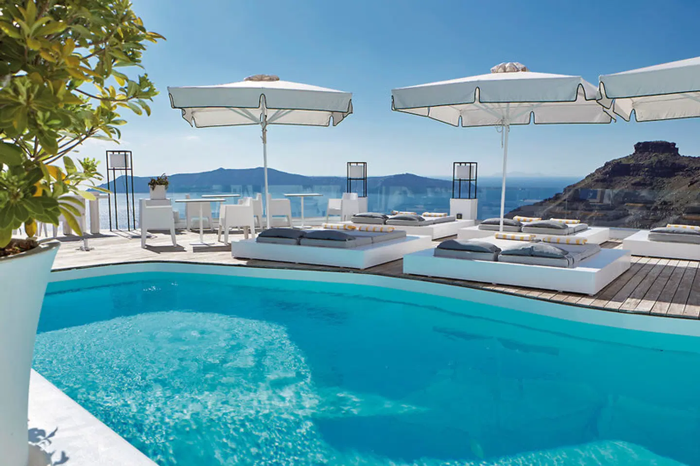 Sun Rocks OUTDOOR_POOL