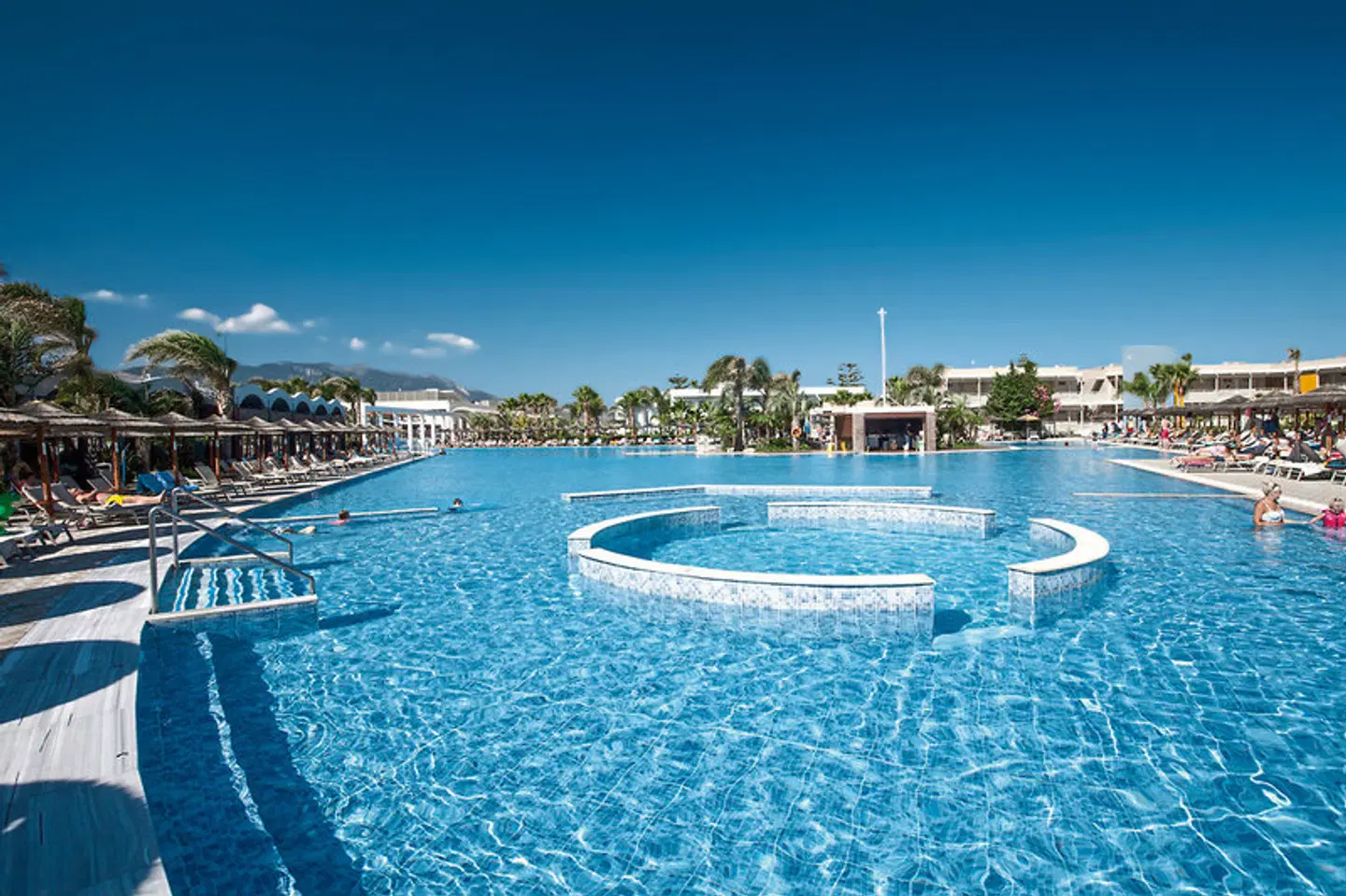 Blue Lagoon Resort OUTDOOR_POOL