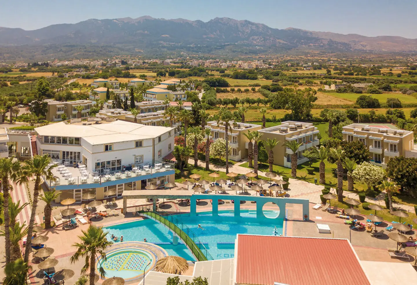 Corali Hotel OUTDOOR_POOL
