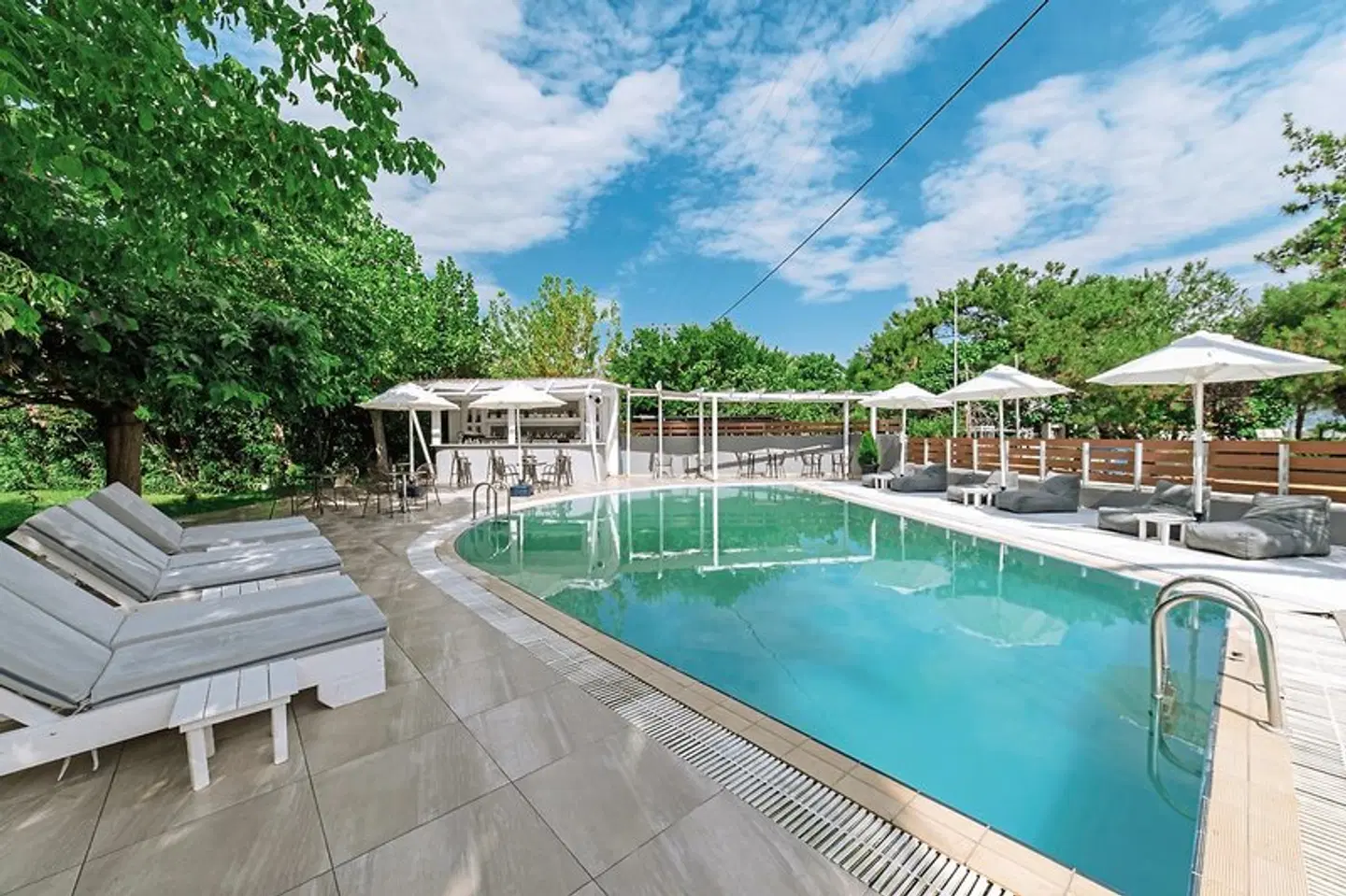 Inspira Boutique Hotel OUTDOOR_POOL