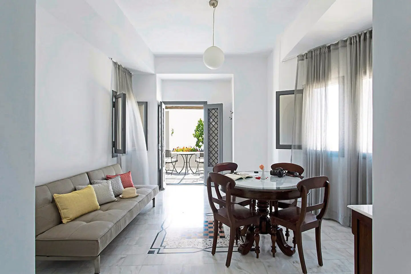 Xenones Filotera ROOM_EXAMPLE