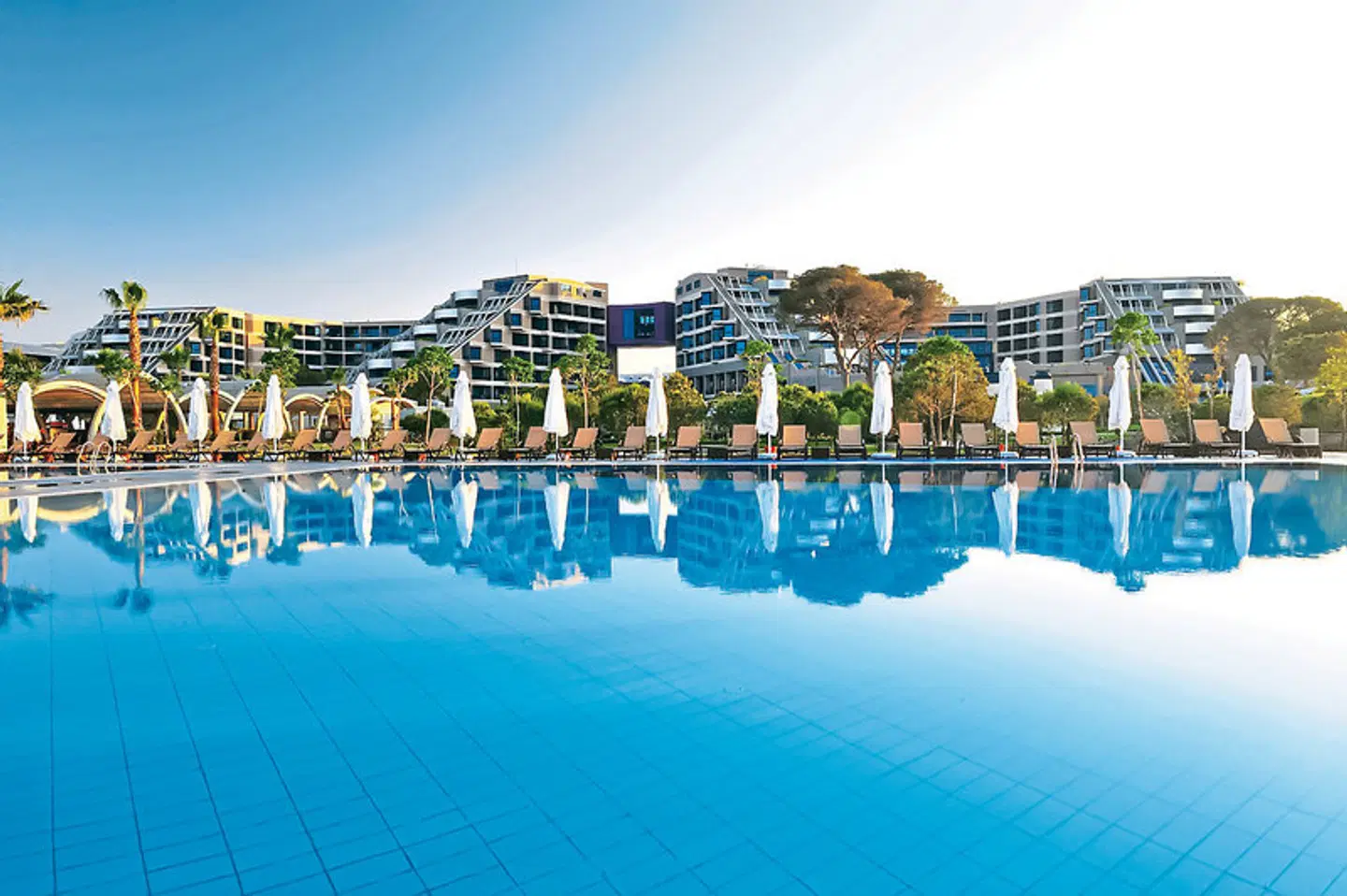 Susesi Luxury Resort OUTDOOR_POOL