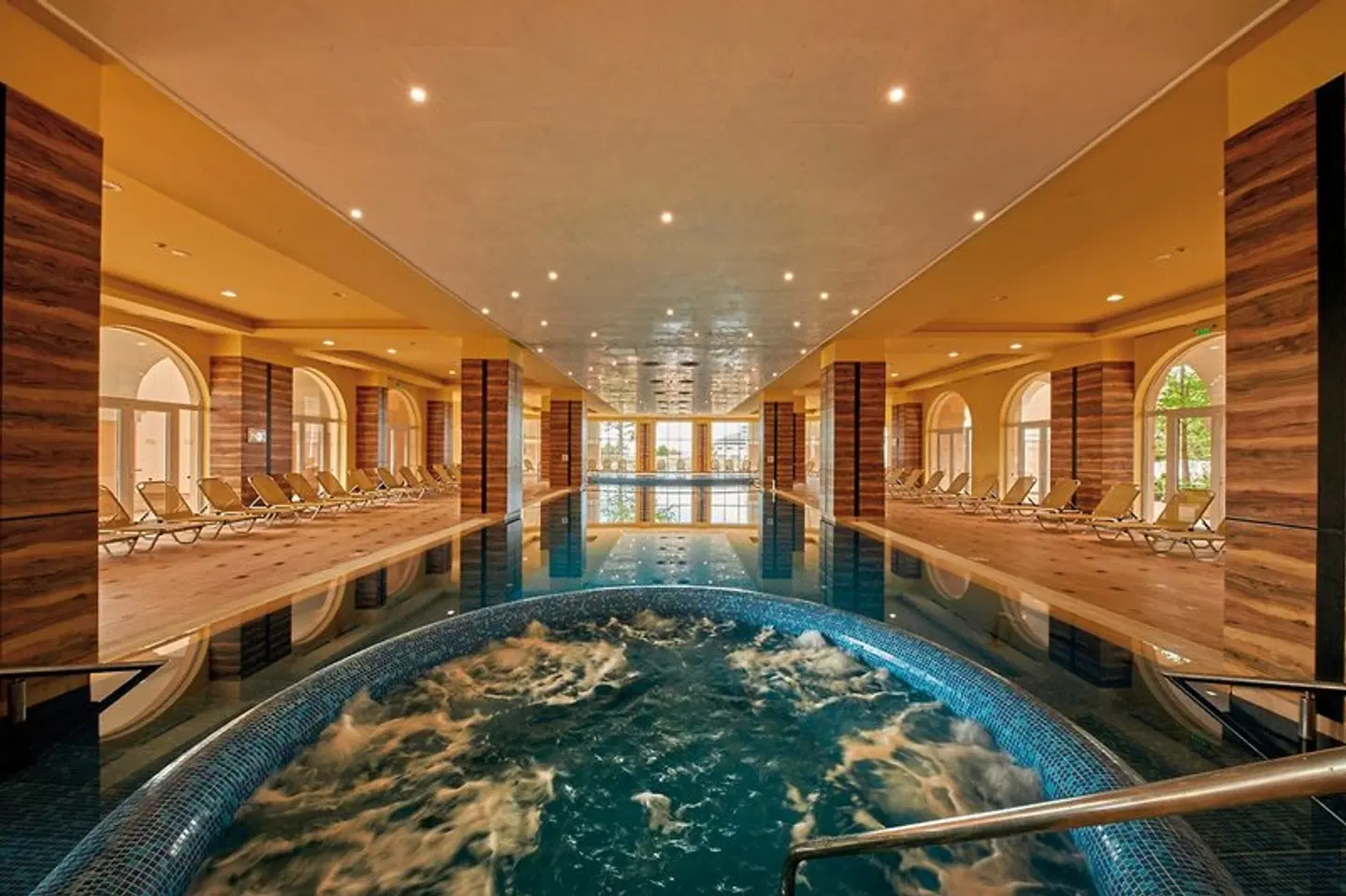 Alua Sunny Beach Resort & Spa Hallenbad