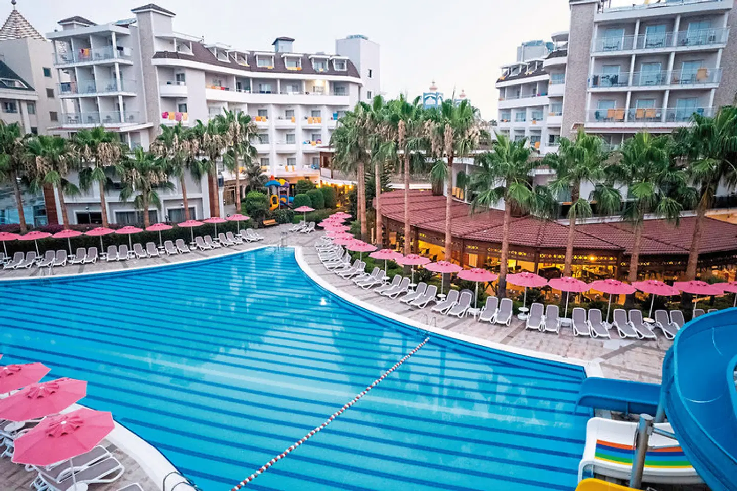 Side Lilyum Hotel & Spa OUTDOOR_POOL