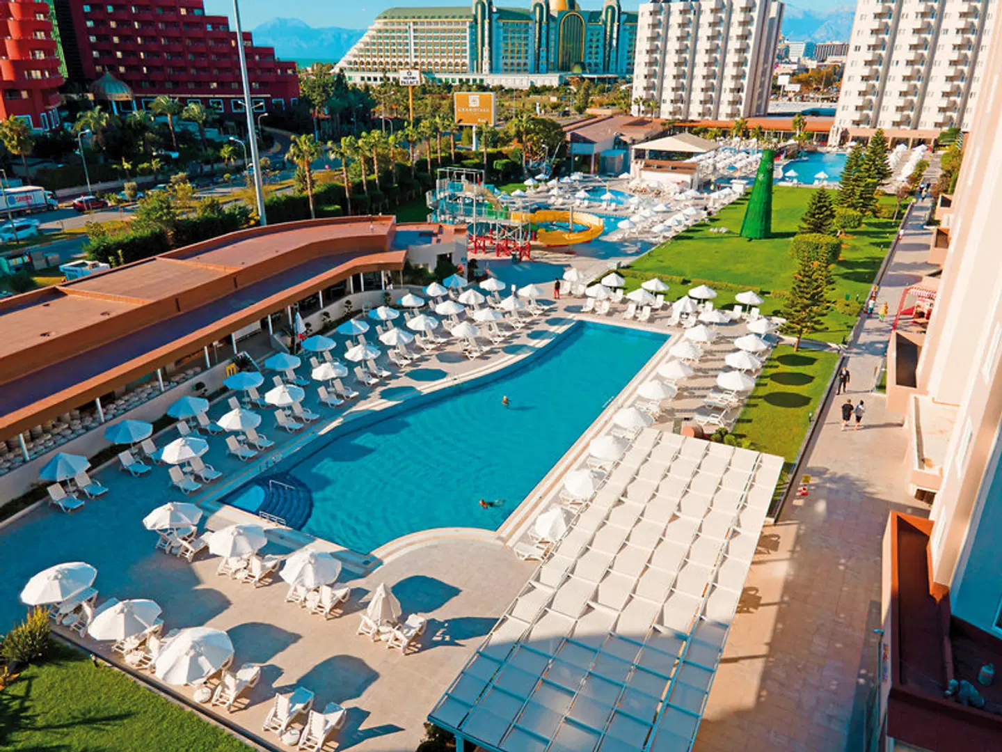 Grand Park Lara OUTDOOR_POOL