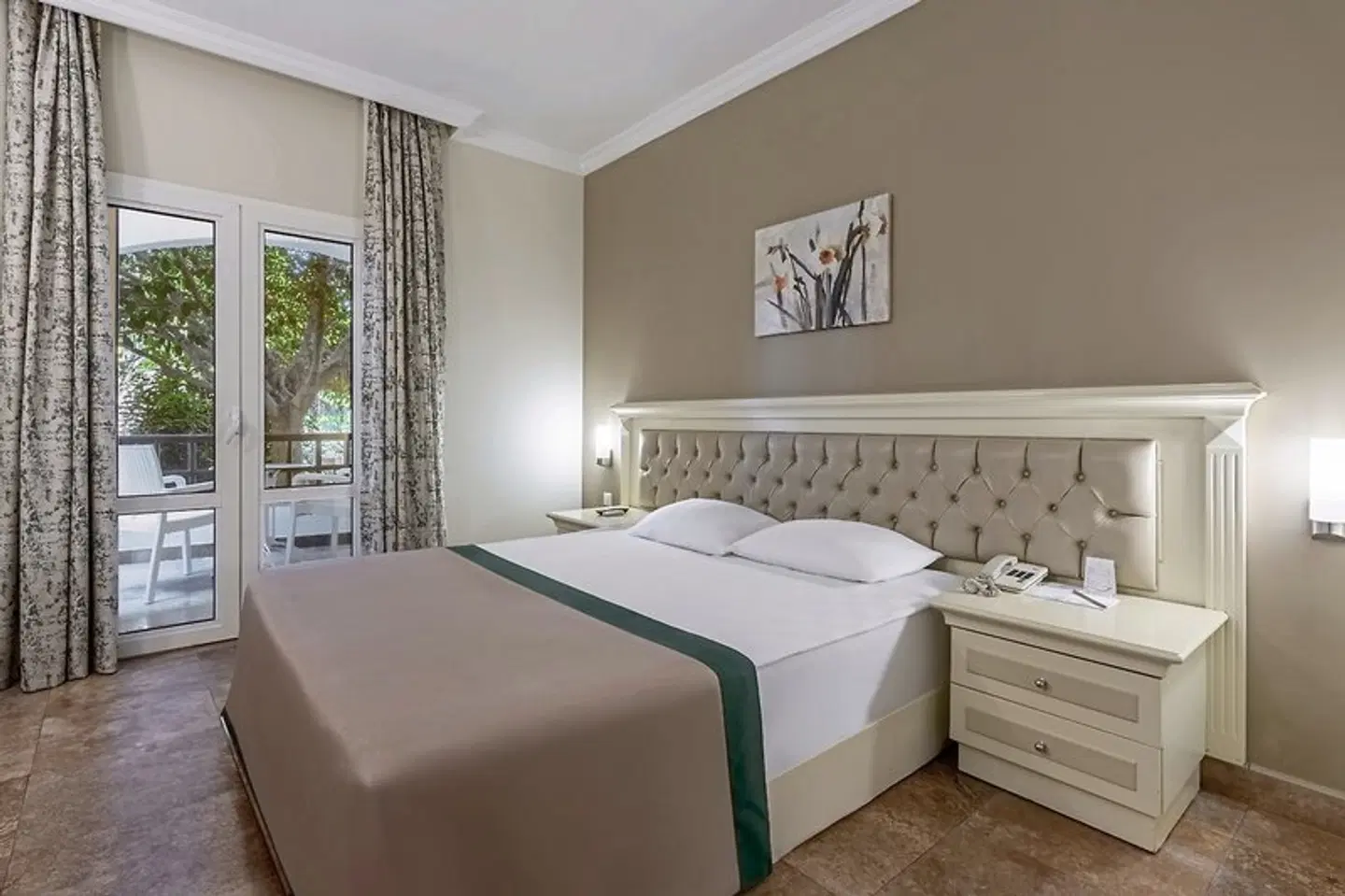 Emelda Sun Club ROOM_EXAMPLE