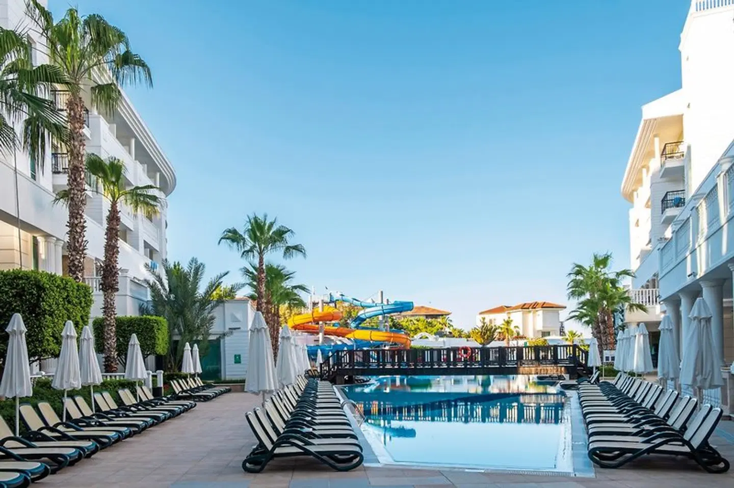 Alba Queen OUTDOOR_POOL