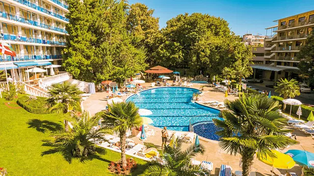 Perla OUTDOOR_POOL
