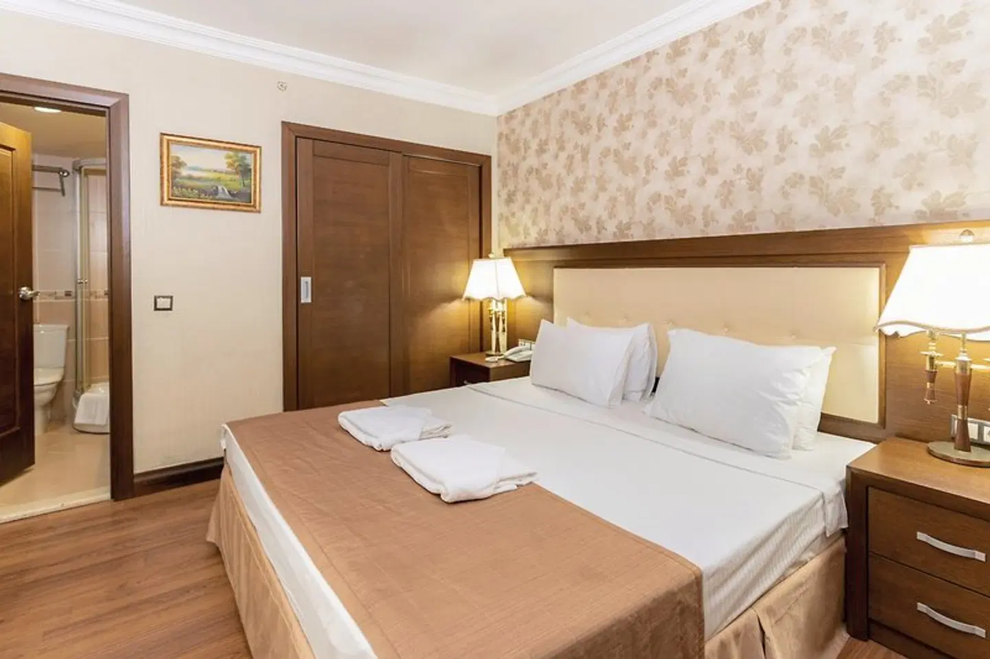 Latanya Park Resort ROOM_EXAMPLE