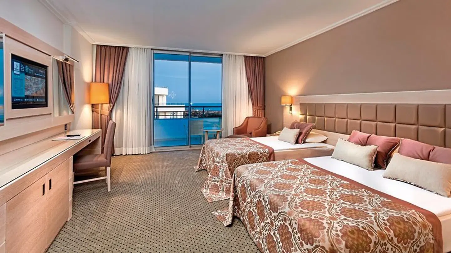 Miracle Resort ROOM_EXAMPLE