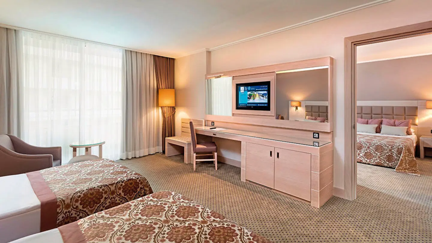 Miracle Resort ROOM_EXAMPLE