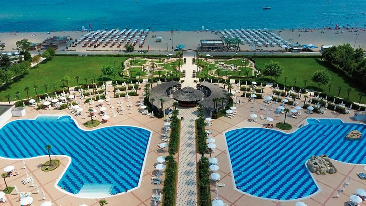 DIT Majestic Beach Resort Strand