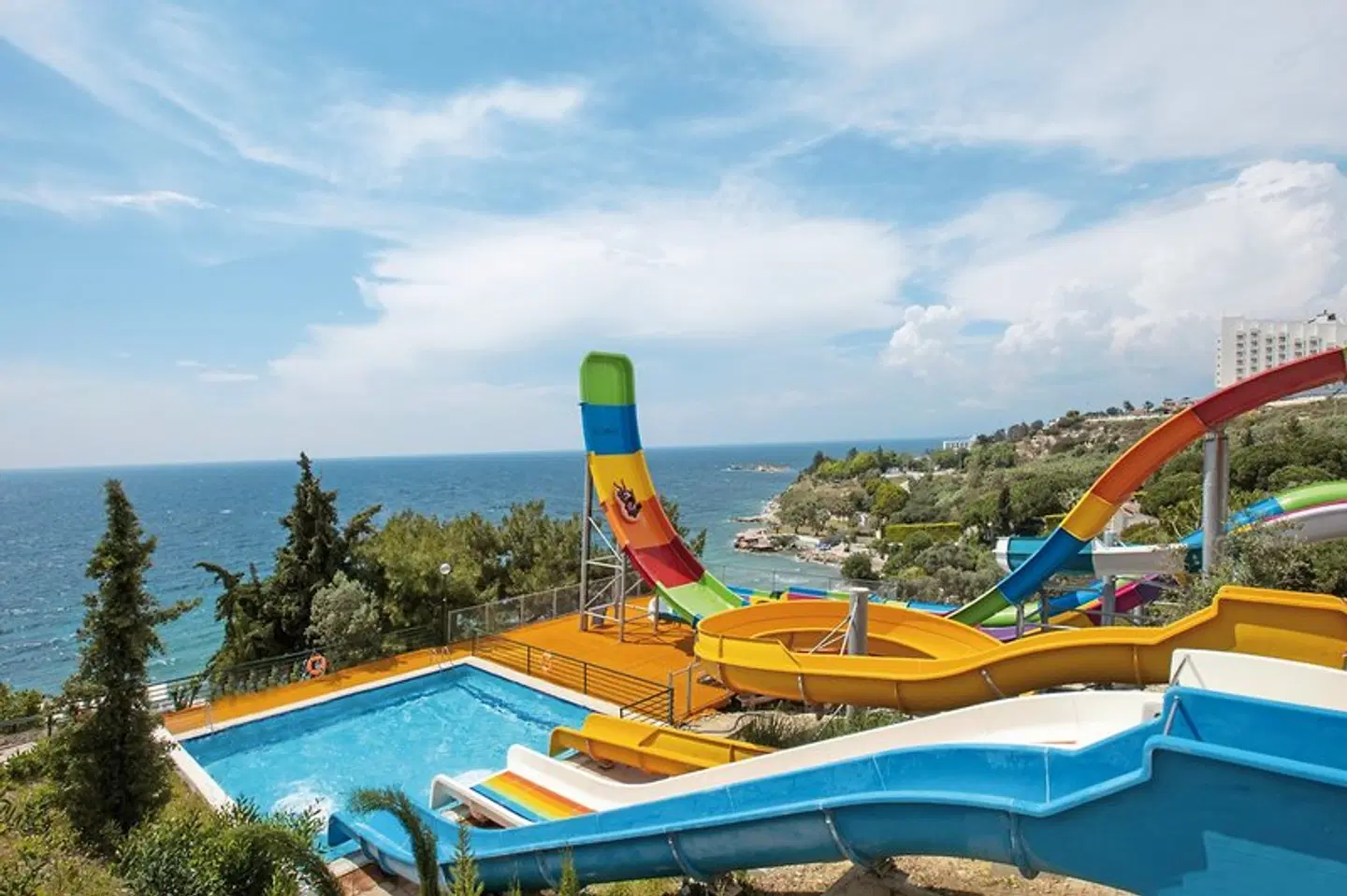 Sealight Resort Hotel Kusadasi OUTDOOR_POOL