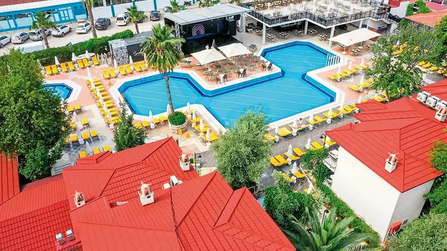 Sundia by Liberty Ölüdeniz OUTDOOR_POOL