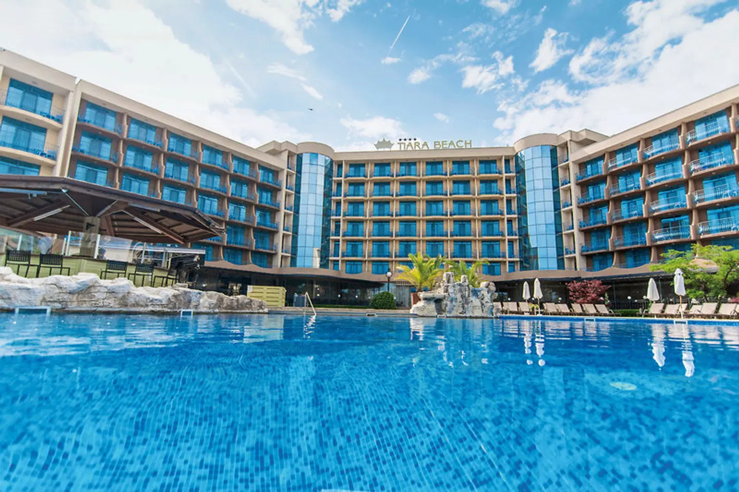 Tiara Beach OUTDOOR_POOL
