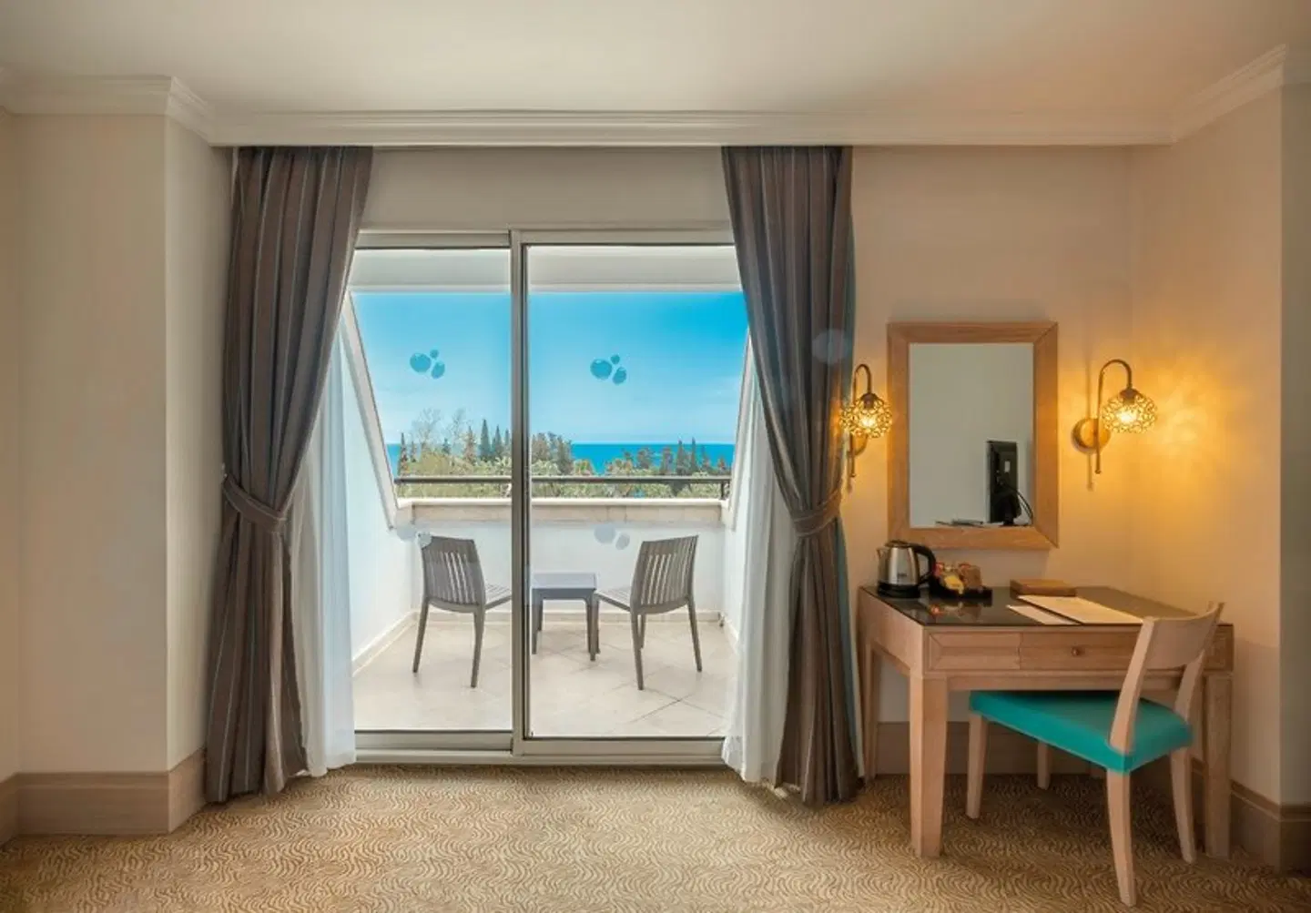 Crystal De Luxe Comfort Collection ROOM_EXAMPLE