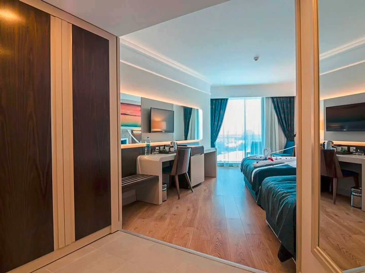 The Lumos Deluxe Resort Hotel & Spa ROOM_EXAMPLE