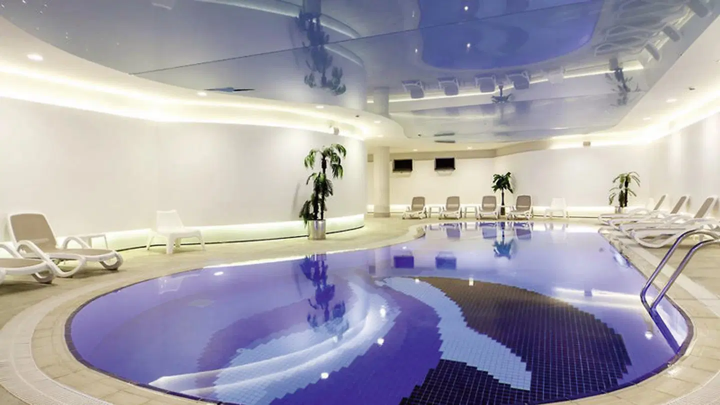Blue Bay Platinum Hallenbad