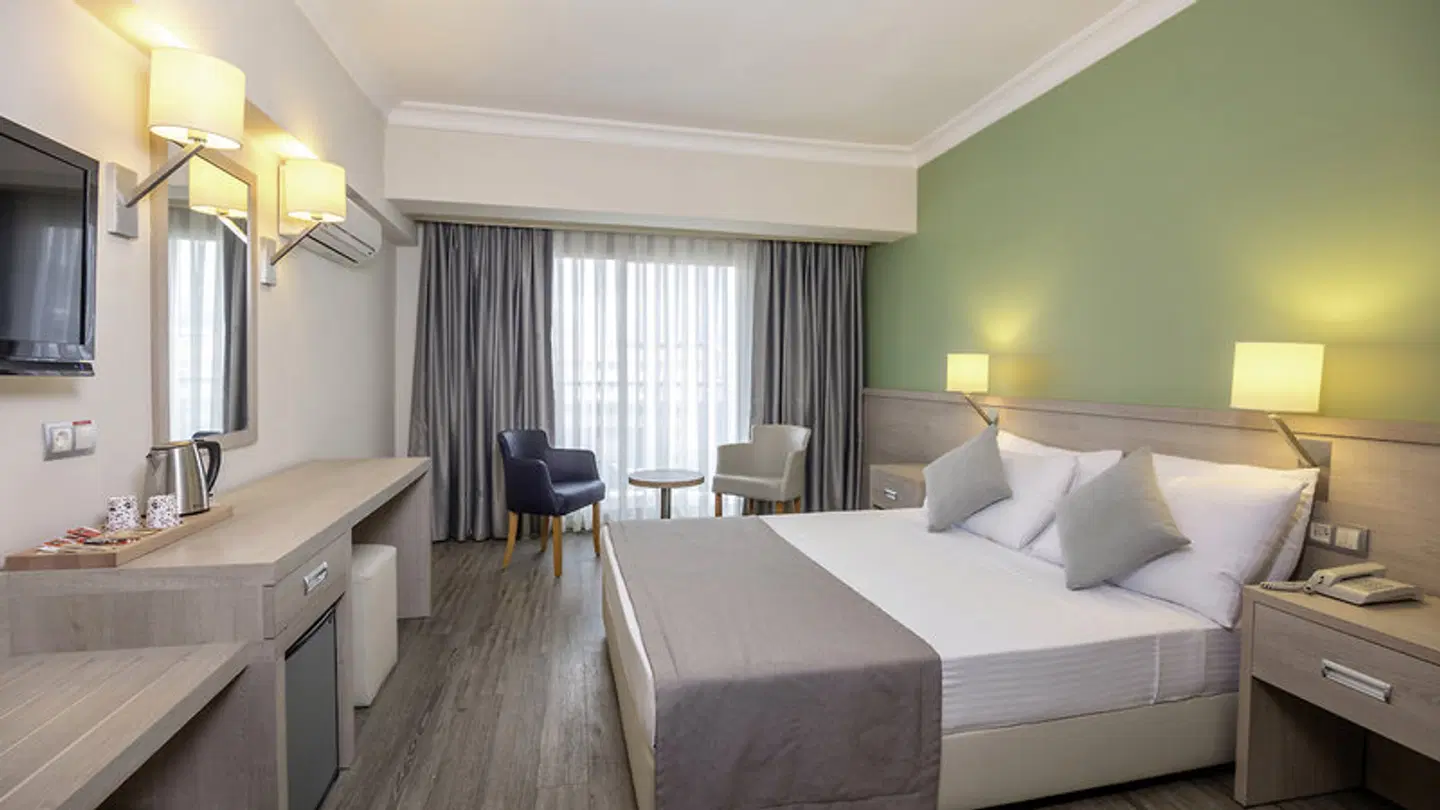 Blue Bay Platinum ROOM_EXAMPLE