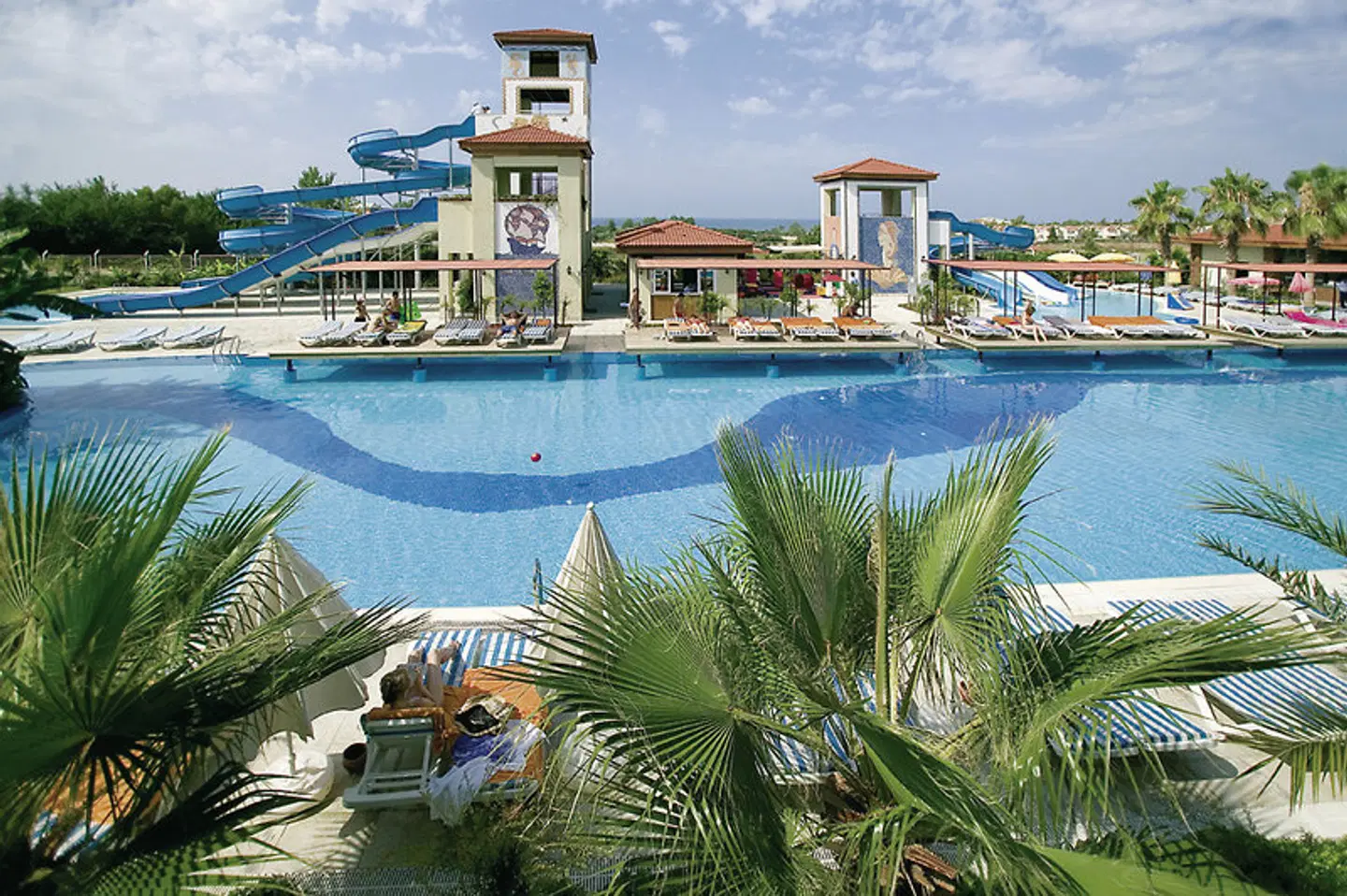 Süral Resort OUTDOOR_POOL