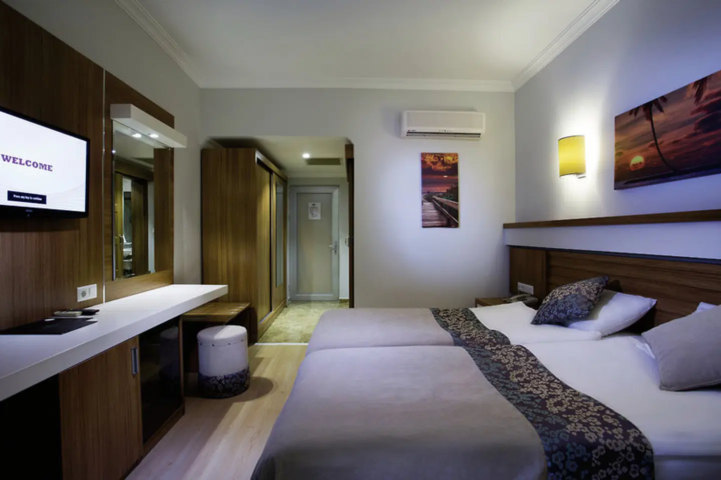 Sun Club Side ROOM_EXAMPLE