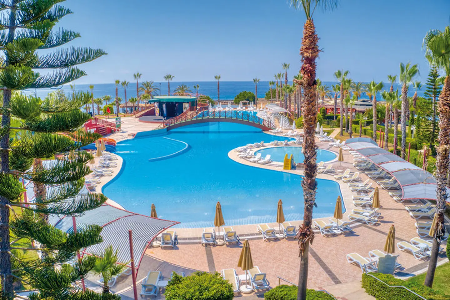 Incekum Beach Resort OUTDOOR_POOL