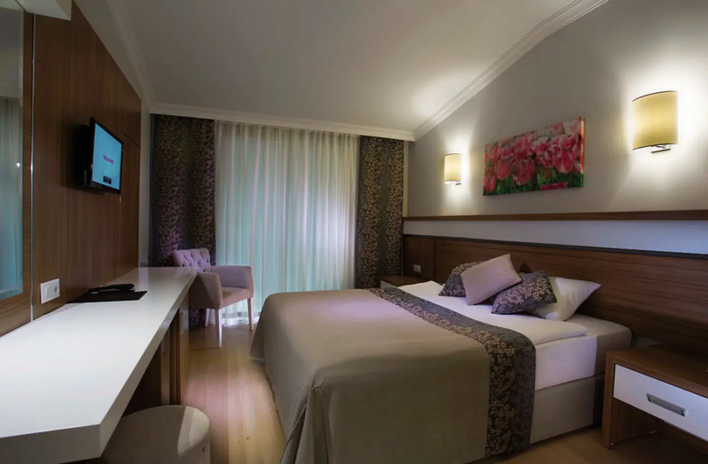 Sun Club Side ROOM_EXAMPLE