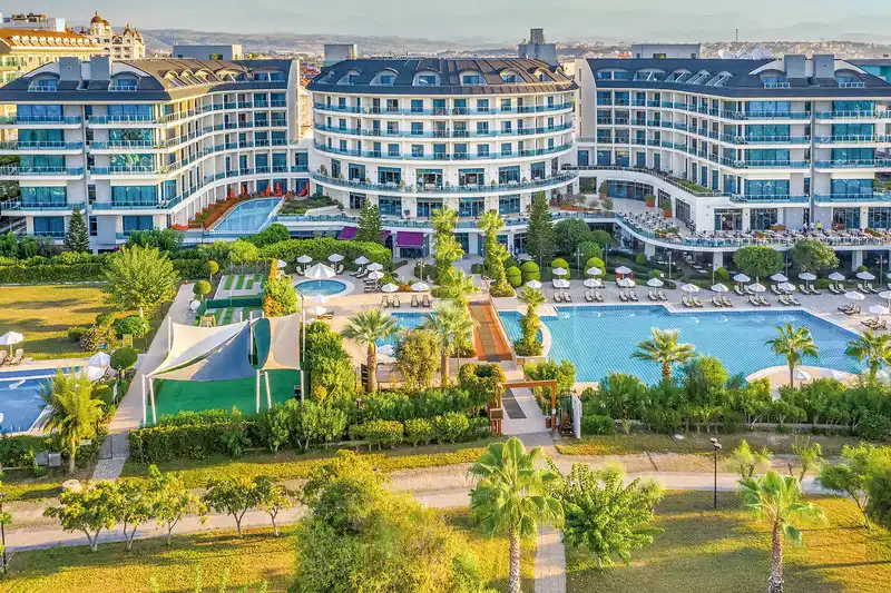 Commodore Elite Suite & Spa – Hotelfoto
