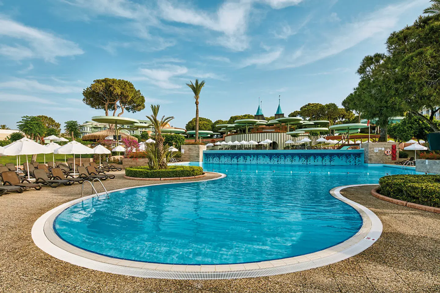 Gloria Verde Resort OUTDOOR_POOL