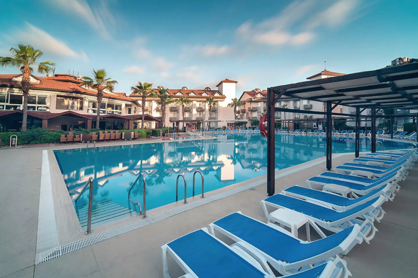 Orfeus Park OUTDOOR_POOL