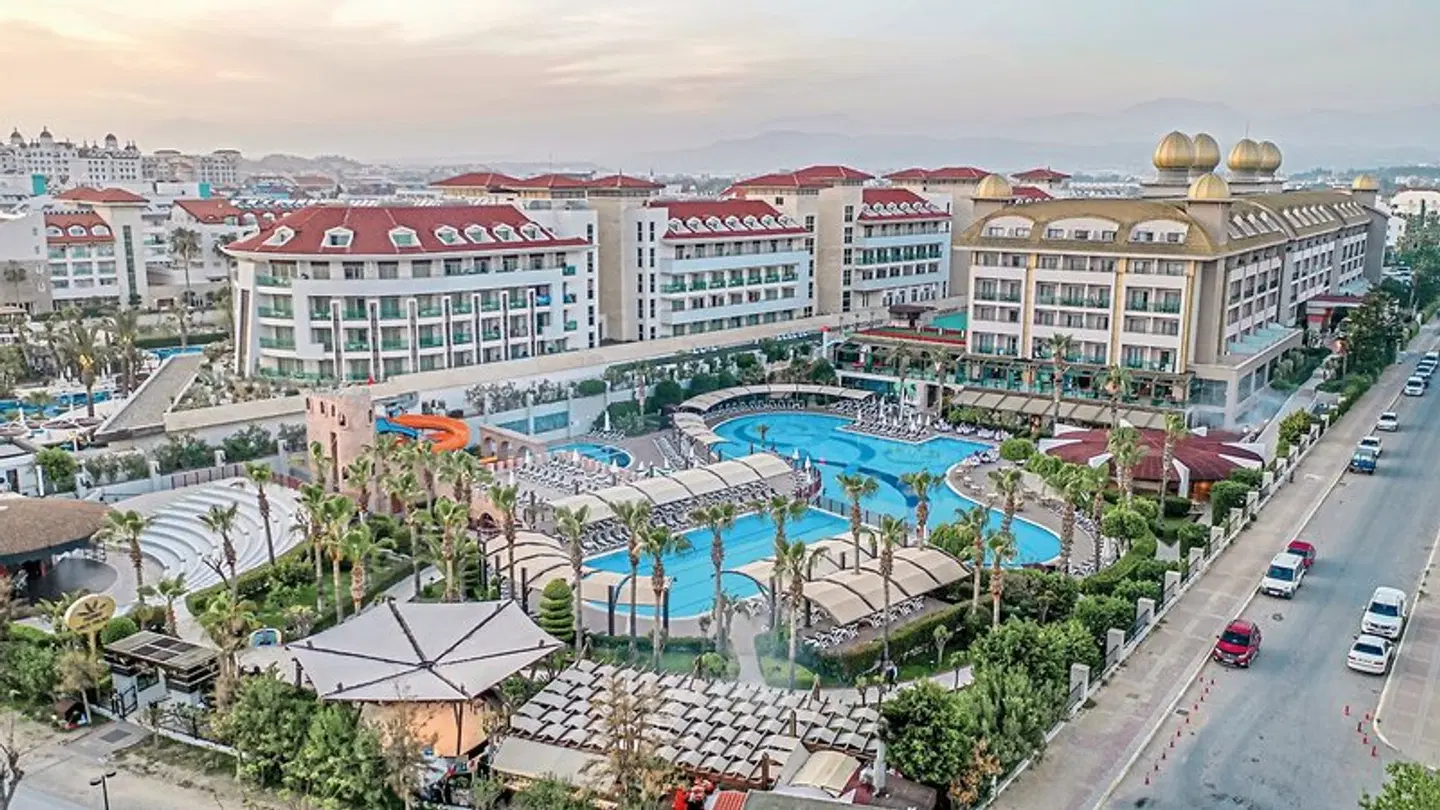 Aydinbey King's Palace & Spa EXTERIOR