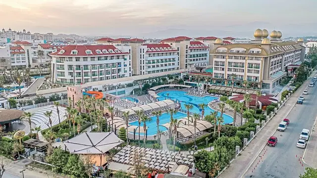 Aydinbey King's Palace & Spa EXTERIOR