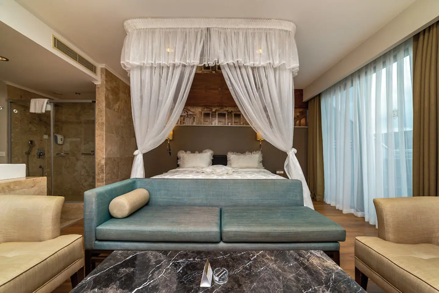 Commodore Elite Suite & Spa ROOM_EXAMPLE
